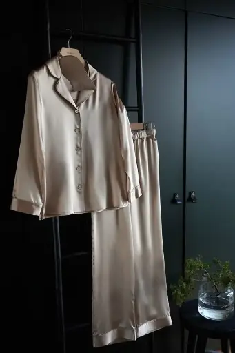 緞面奢華睡衣套裝